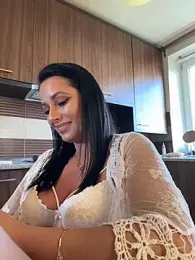 Hotmomcheckk_ — Stripchat recorded stream image, 14.08.2026 10:50