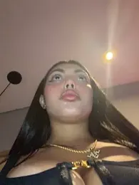 zui_lu — Stripchat recorded stream image, 17.08.2026 01:20