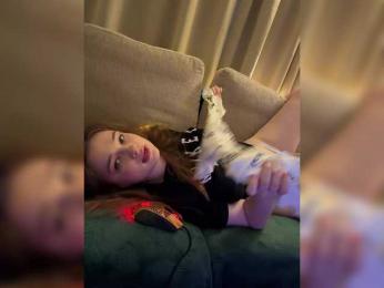 _lisichka — Bongacams recorded stream image, 16.08.2026 21:50