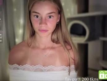 roxxxie_reid — Chaturbate recorded stream image, 21.08.2026 18:50