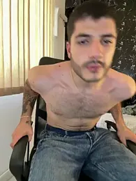 Rafael_Mendezz — Stripchat recorded stream image, 21.08.2026 20:00