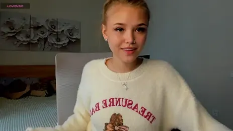 flooora_0 — Stripchat recorded stream image, 23.08.2026 01:30
