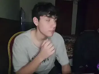 _MaskOn — Stripchat recorded stream image, 24.08.2026 02:00
