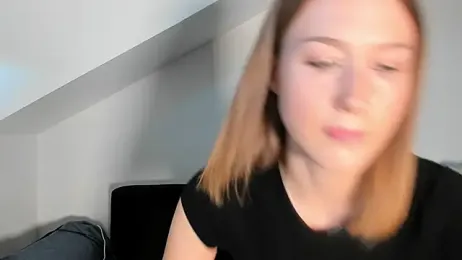 laurasommer — Stripchat recorded stream image, 24.08.2026 17:10
