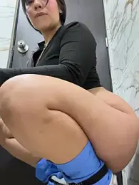 kim_monti — Stripchat recorded stream image, 24.08.2026 21:00