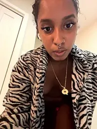 Your_Paris — Stripchat recorded stream image, 24.08.2026 22:50