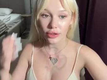 golden_alinee — Chaturbate recorded stream image, 25.08.2026 17:10