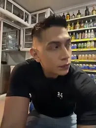 OliverWest04 — Stripchat recorded stream image, 25.08.2026 22:40