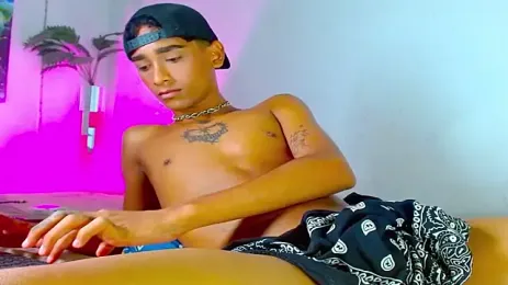 gabo_hotboy — Stripchat recorded stream image, 26.08.2026 05:50