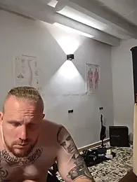 kylie_blck — Stripchat recorded stream image, 27.08.2026 03:20