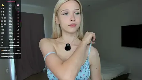 CherrylHolme — Stripchat recorded stream image, 27.08.2026 07:20