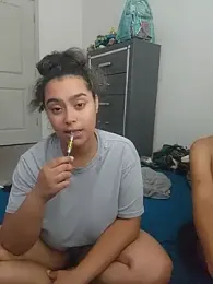 cinnaminnie — Stripchat recorded stream image, 28.08.2026 16:40