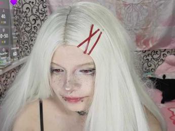 FrirenLovv — Bongacams recorded stream image, 28.08.2026 17:10