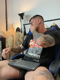 DimitriSullivan_ — Stripchat recorded stream image, 29.08.2026 20:00