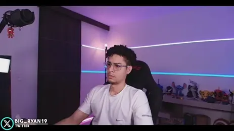 bigryann23 — Stripchat recorded stream image, 30.08.2026 00:20