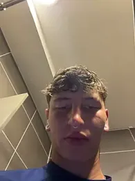 ARON_LUXX — Stripchat recorded stream image, 03.09.2026 15:40
