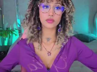 elissecinnamon — Camsoda recorded stream image, 07.09.2026 01:00