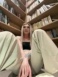 AlyssaFoxx_ — Stripchat recorded stream image, 08.09.2026 18:20