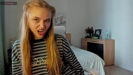 flooora_0 — Stripchat recorded stream image, 12.09.2026 01:40
