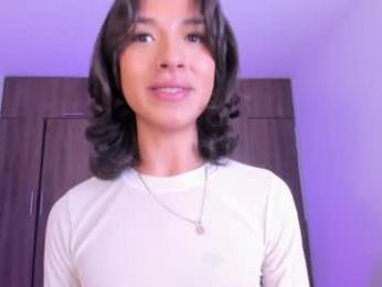agathauwuart — Chaturbate recorded stream image, 12.09.2026 04:30