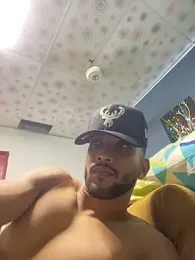 leoblazes — Stripchat recorded stream image, 12.09.2026 09:40