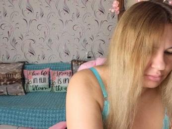 AvaQueen — Bongacams recorded stream image, 13.09.2026 18:30