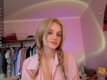 whatkayawants — Chaturbate recorded stream image, 15.09.2026 06:10