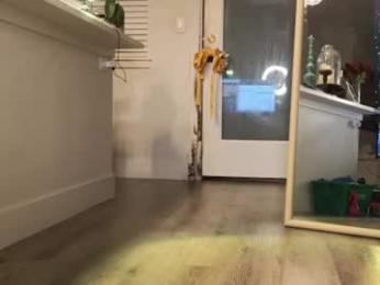 pepperxminthe — Chaturbate recorded stream image, 18.09.2026 04:20