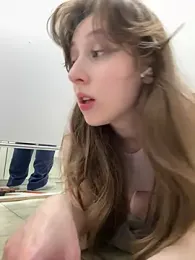 FroggyAnna — Stripchat recorded stream image, 18.09.2026 15:10