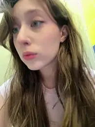 FroggyAnna — Stripchat recorded stream image, 18.09.2026 15:10