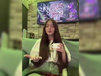 OlivkaVif — Bongacams recorded stream screenshot (14 Mar 2025)