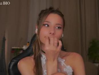 falinecrosthwaite — Chaturbate recorded stream image, 30.09.2026 19:00