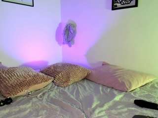 deviildoll — Camsoda recorded stream image, 15.03.2025 04:20