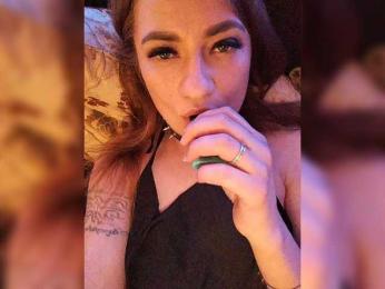 2Laski2 — Bongacams recorded stream image, 16.03.2025 08:20
