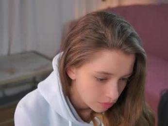 little_poetry — Chaturbate recorded stream image, 16.03.2025 15:10