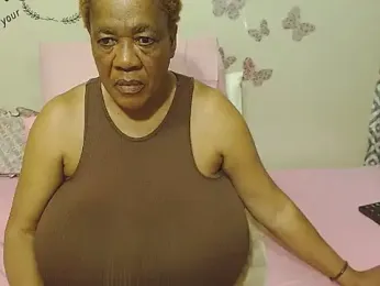 DairyQueen2 — Stripchat recorded stream image, 17.03.2025 17:20