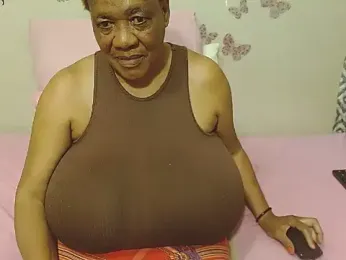 DairyQueen2 — Stripchat recorded stream image, 17.03.2025 17:20