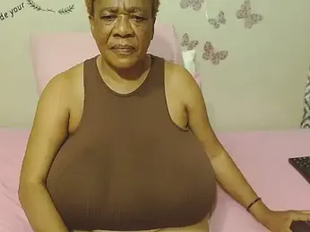 DairyQueen2 — Stripchat recorded stream image, 17.03.2025 17:20