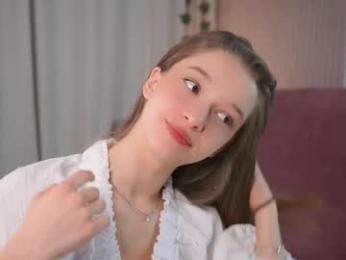 little_poetry — Chaturbate recorded stream image, 17.03.2025 17:50