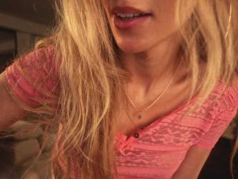 HeyBanana — Bongacams recorded stream screenshot (17 Mar 2025)