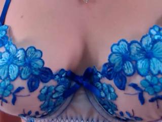 Aliah Manzur — Flirt4free recorded stream screenshot (18 Mar 2025)