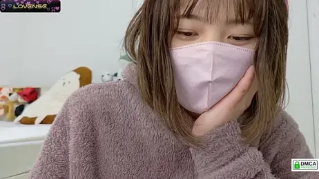 SUZU_ — Stripchat recorded stream image, 20.03.2025 06:00