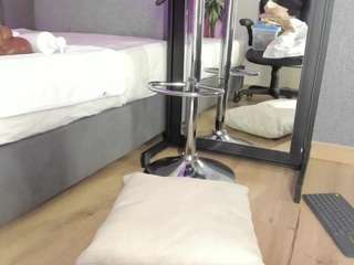 gipsytreen — Camsoda recorded stream image, 22.03.2025 10:30