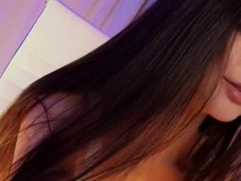 hollyextra — Chaturbate recorded stream image, 22.03.2025 20:30