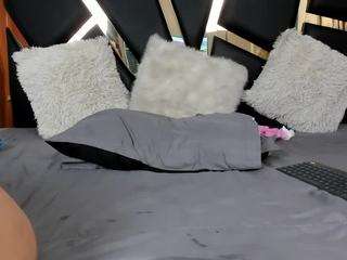 laurelmillstone — Camsoda recorded stream image, 23.03.2025 18:30