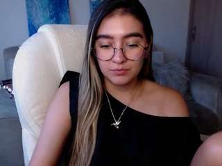 alexyferrer — Camsoda recorded stream image, 25.03.2025 22:10