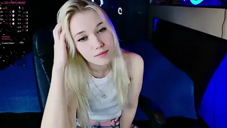 ShhhO_O — Stripchat recorded stream image, 27.03.2025 07:40