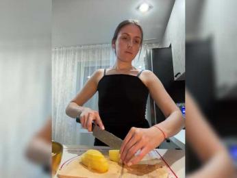 Zarina888 — Bongacams recorded stream image, 28.03.2025 17:10