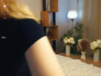 pinkncrazy — Chaturbate recorded stream screenshot (04 Feb 2025)