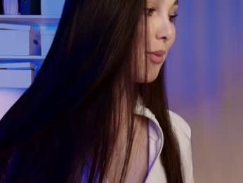hollyextra — Chaturbate recorded stream image, 31.03.2025 18:10